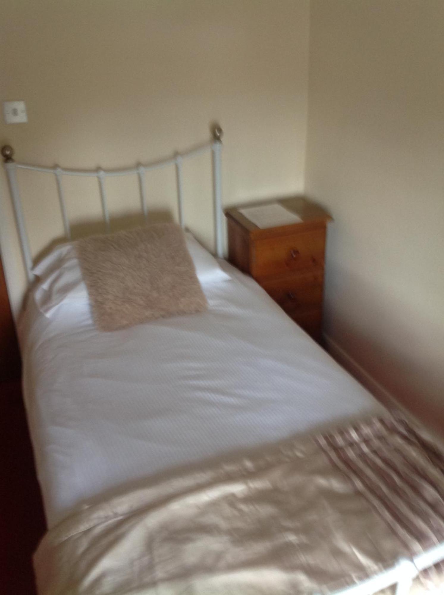 The Glan Yr Afon Inn Holywell  Δωμάτιο φωτογραφία