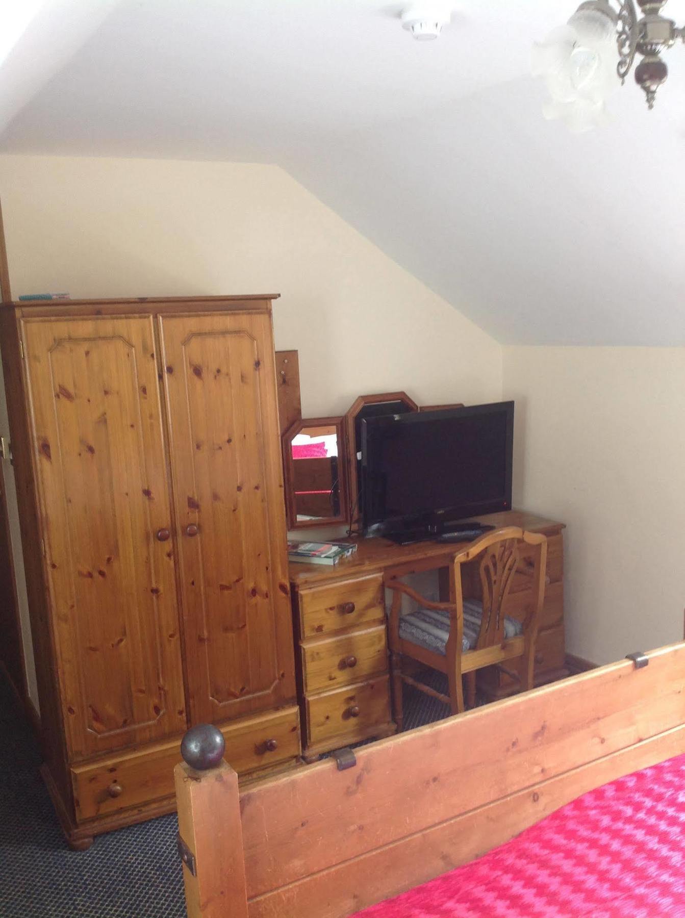 The Glan Yr Afon Inn Holywell  Εξωτερικό φωτογραφία